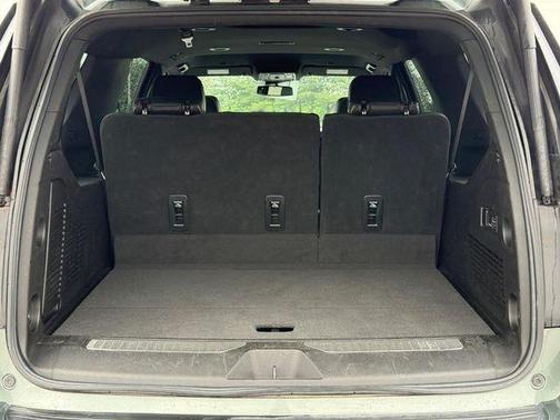 Silver Sage Metallic 2023 Chevrolet Suburban Premier