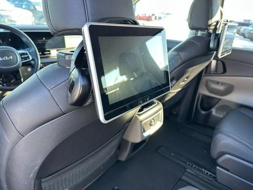 2025 Kia Carnival EX