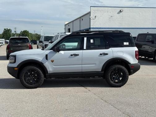 Space White Metallic 2026 Ford Bronco Sport Badlands