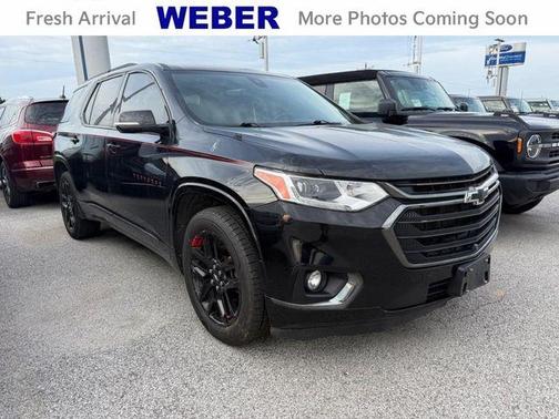 Mosaic Black Metallic 2020 Chevrolet Traverse Premier