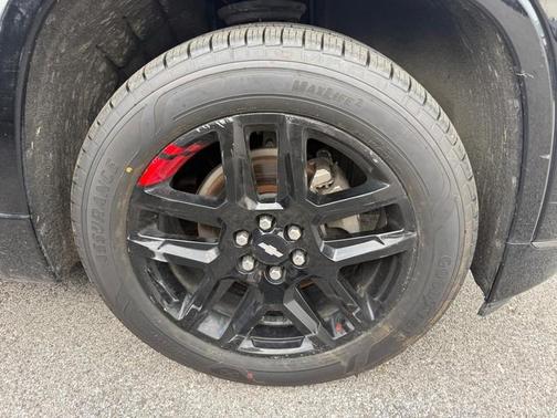 Mosaic Black Metallic 2020 Chevrolet Traverse Premier