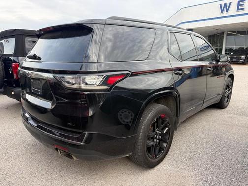 Mosaic Black Metallic 2020 Chevrolet Traverse Premier