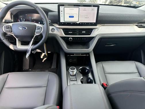 2025 Ford Explorer Active 4WD