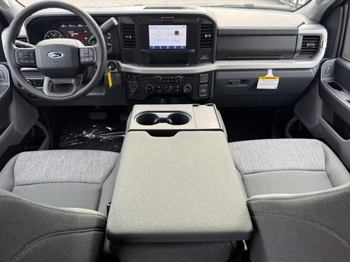 Agate Black Metallic 2026 Ford F-250 XLT
