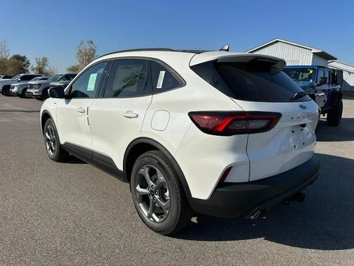 2026 Ford Escape ST-Line Select AWD