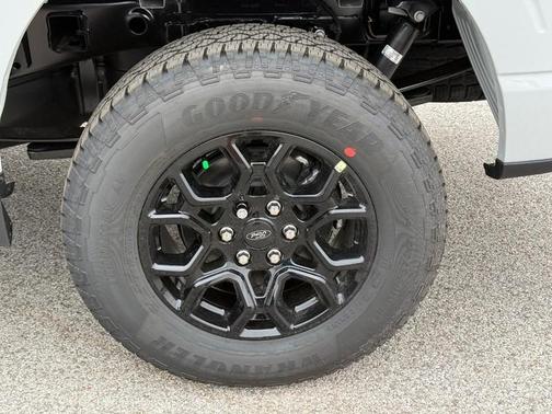 Avalanche Gray 2026 Ford F-150 Lariat