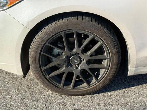 White Platinum Clearcoat Metallic 2020 Ford Fusion SEL