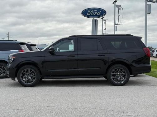 Agate Black Metallic 2026 Ford Expedition Max Platinum