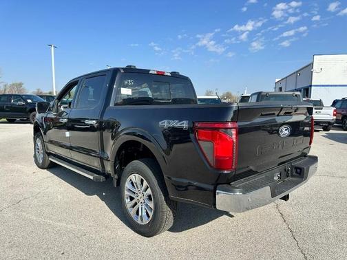 Agate Black Metallic 2026 Ford F-150 XLT