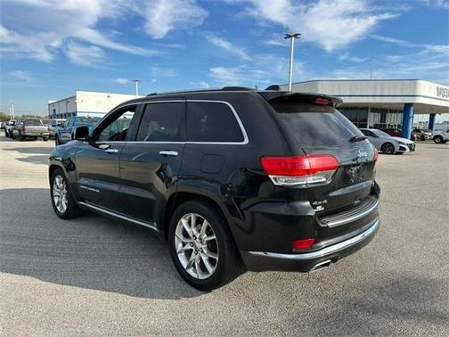 2016 Jeep Grand Cherokee Summit