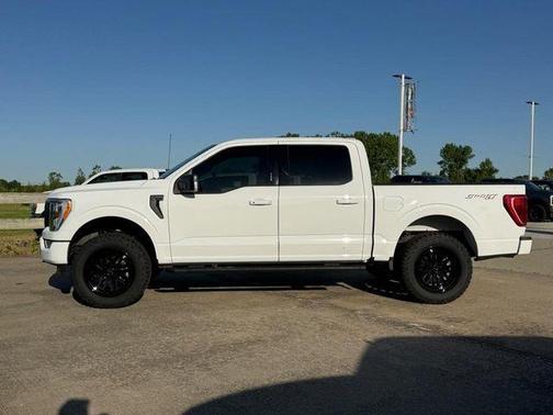 Oxford White 2023 Ford F-150 XLT