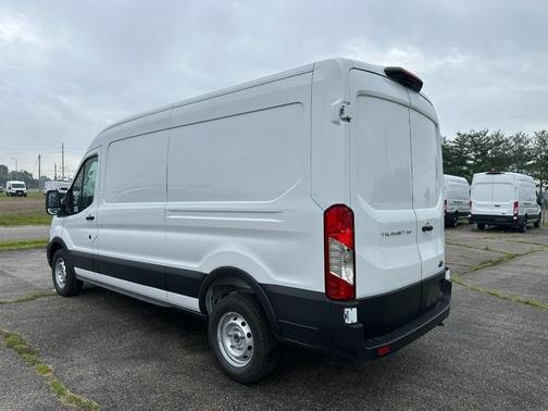 2025 Ford Transit-350 148 WB Medium Roof Cargo