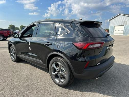 2026 Ford Escape ST-Line FWD