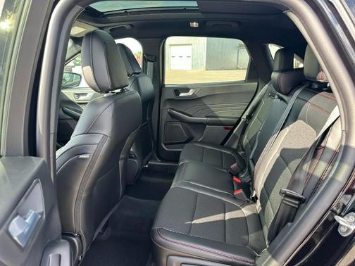 2026 Ford Escape ST-Line FWD