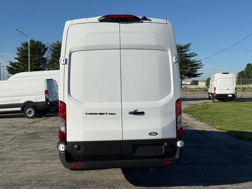 Oxford White 2026 Ford Transit-250 Base