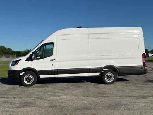 Oxford White 2026 Ford Transit-250 Base