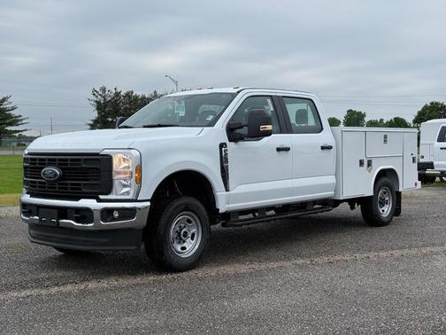 Oxford White 2026 Ford F-250 XL