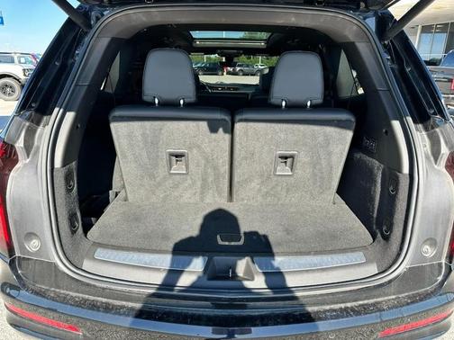 Stellar Black Metallic 2023 Cadillac XT6 Premium Luxury AWD