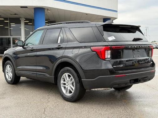 Agate Black Metallic 2026 Ford Explorer Active