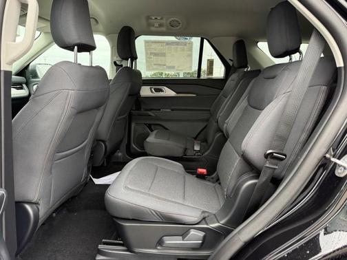 Agate Black Metallic 2026 Ford Explorer Active