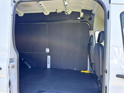 Oxford White 2026 Ford Transit-350 Base