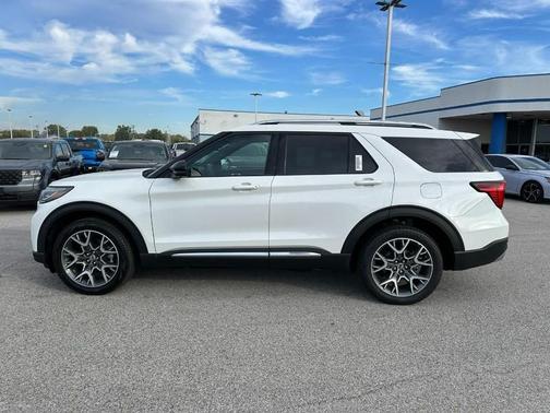 2025 Ford Explorer Platinum 4WD