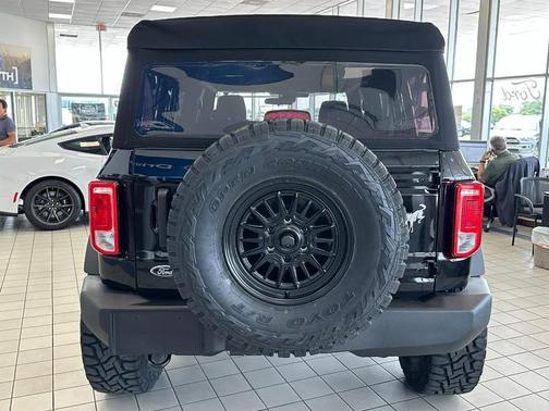 2025 Ford Bronco Base