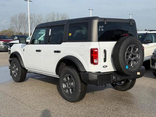 Oxford White 2026 Ford Bronco Big Bend