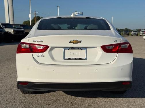 Summit White 2025 Chevrolet Malibu LT