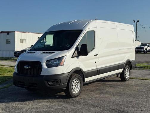 2025 Ford Transit-250 148 WB Medium Roof Cargo