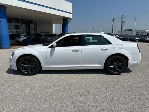2023 Chrysler 300 S