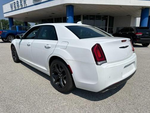 2023 Chrysler 300 S