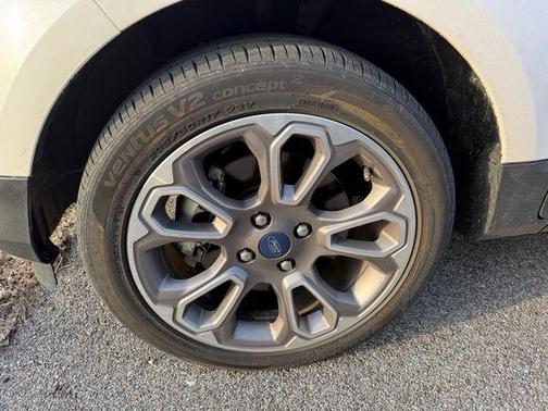 White Platinum 2020 Ford EcoSport Titanium