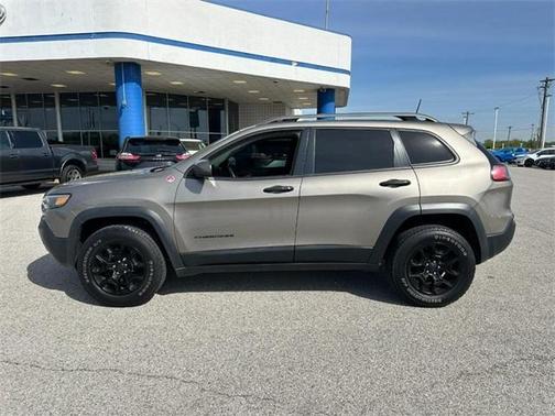 2019 Jeep Cherokee Trailhawk
