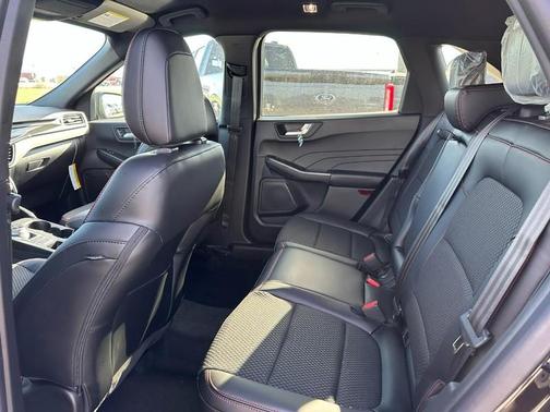 2026 Ford Escape ST-Line Select AWD