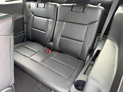 Carbonized Gray Metallic 2026 Ford Explorer ST