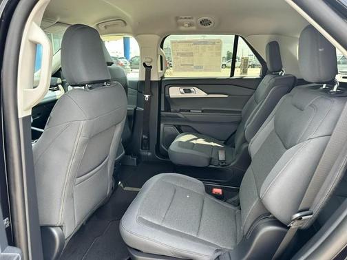 Agate Black Metallic 2026 Ford Explorer Active