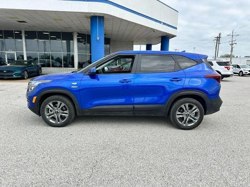 Neptune Blue 2022 Kia Seltos LX