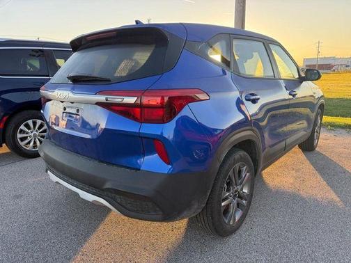 Neptune Blue 2022 Kia Seltos LX