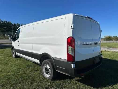2026 Ford Transit-250 T-250 LOW RF 9150 GVWR