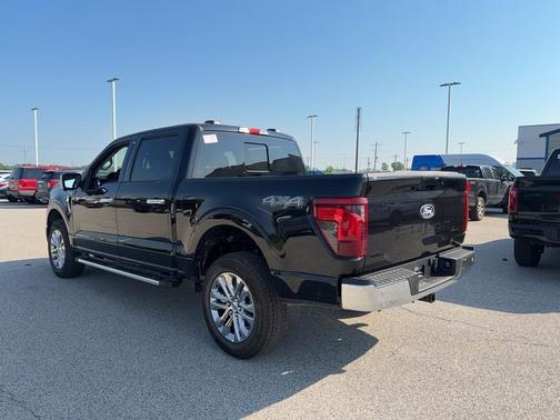 Agate Black Metallic 2026 Ford F-150 XLT