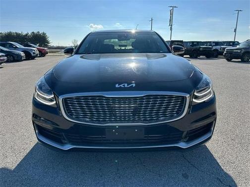 2019 Kia K900 Luxury