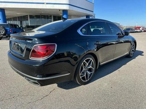 2019 Kia K900 Luxury