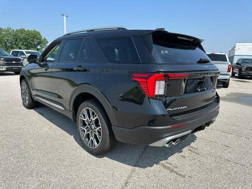 2025 Ford Explorer Platinum 4WD
