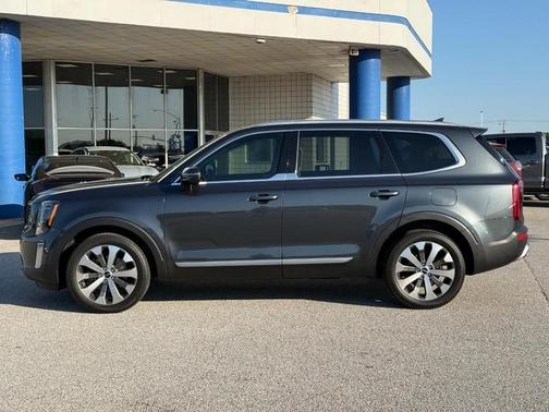 Gravity Gray 2022 Kia Telluride S