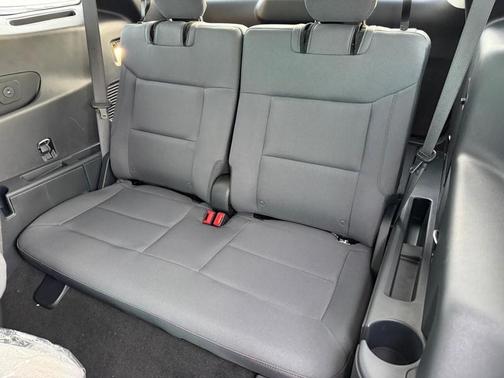 Space White Metallic 2026 Ford Explorer Active