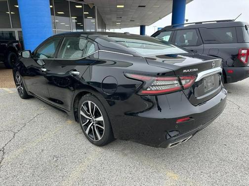 2023 Nissan Maxima SV