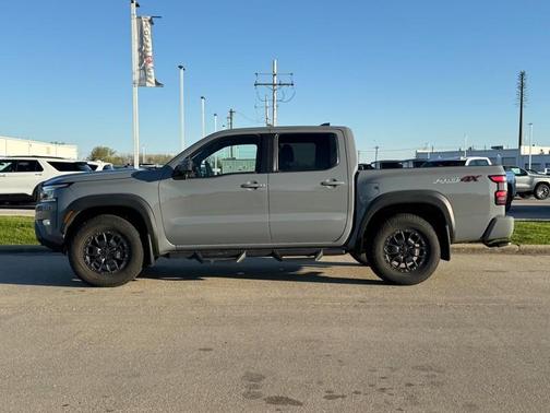 Boulder Gray Pearl 2023 Nissan Frontier PRO-4X