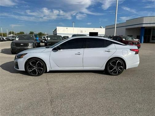 2023 Nissan Altima 2.5 SR