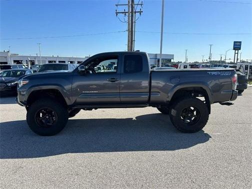 2021 Toyota Tacoma TRD Sport